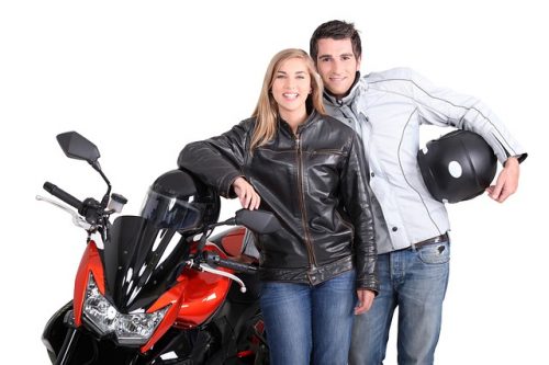 男ならレザーのバイクジャケット コーデを格上げする方法をご紹介 バイクウェア買取ならstst ストスト 無料宅配買取サービス